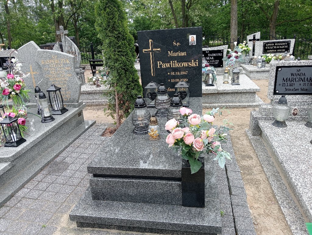 Grób Marian Pawlikowski