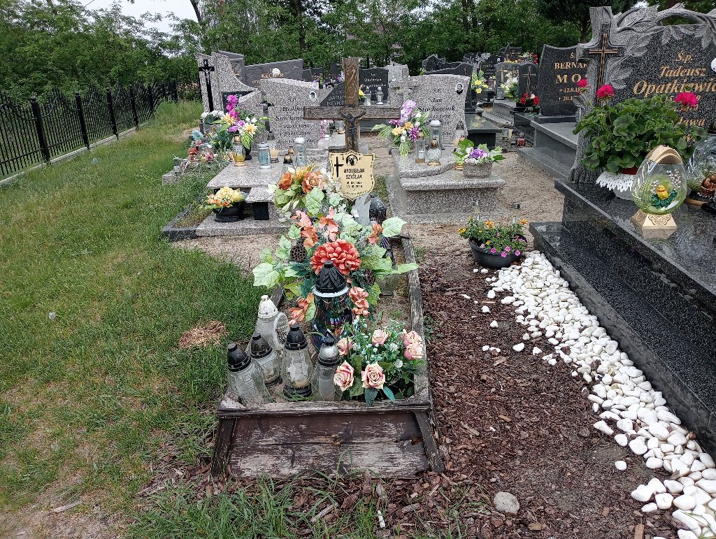 Grób Adam Szydlak